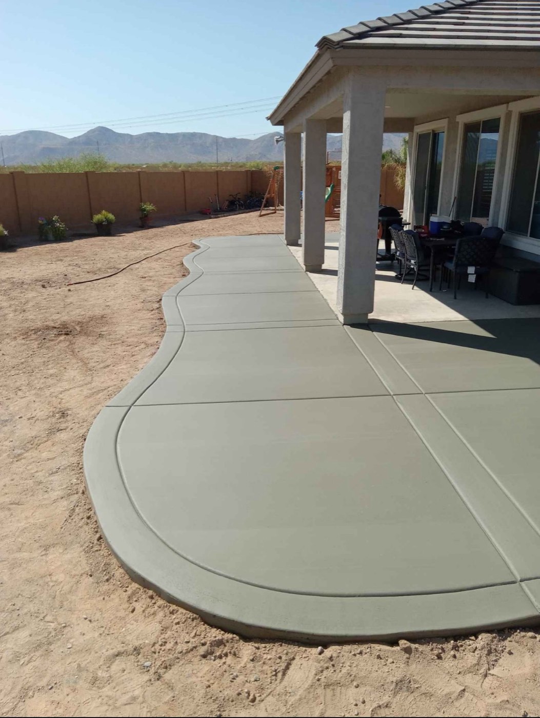 Curved concrete walkway